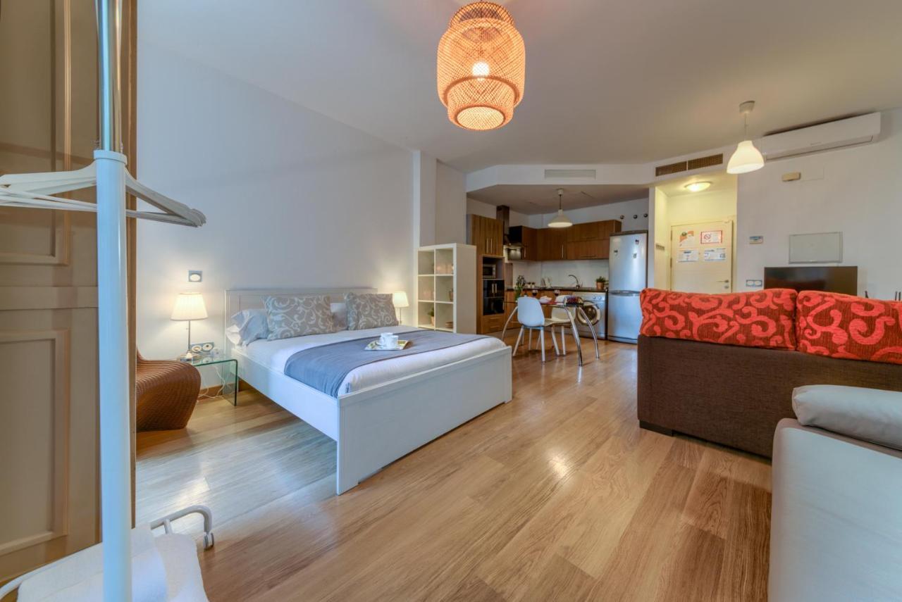 Lyrioshomes Apartamento Estudio La Biznaga Málaga Kültér fotó